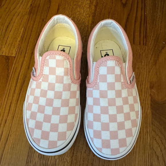 New pink vans - Picture 1 of 3